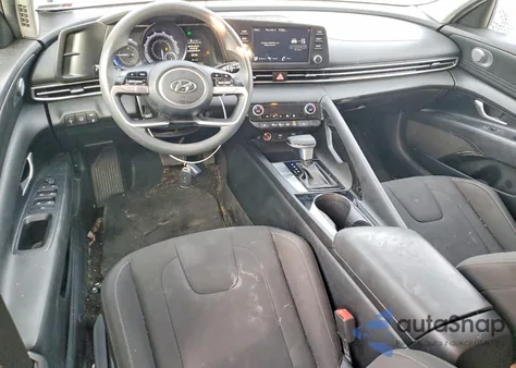 2021 Hyundai Elantra Blue z USA, uszkodzony, nr VIN KMHLM4AJ9MU011461